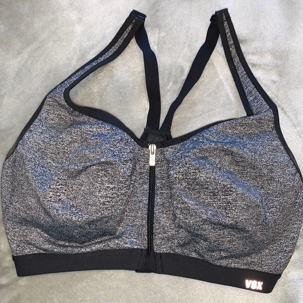 34DD, Victoria Secret Sports Bra